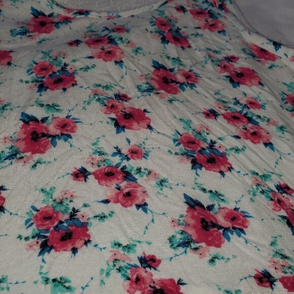 Btween size 10 girls floral tank top with crochet lace bottom and back - Picture 3 of 7